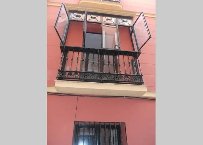 Cheap & Chic In The Center Of Sevilla