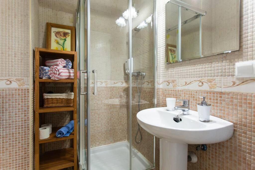 Cheap & Chic In The Center Of * Siviglia